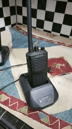 KENWOOD WALKIE TALKIE PAIR SET REPAIR NEEDED