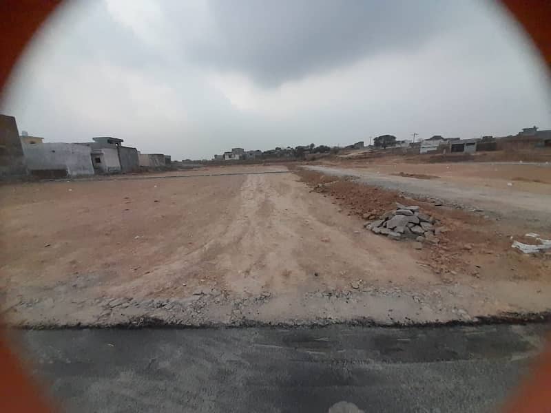 5 Marla Residential Plot For Sale In Dhamyal 10