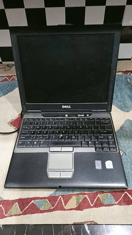 DELL LATITUDE D410 LAPTOP 1