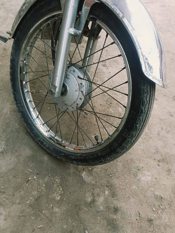 Dhoom YD-70 12