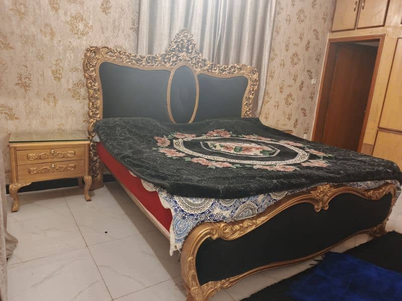 super condition bed set for sale 2