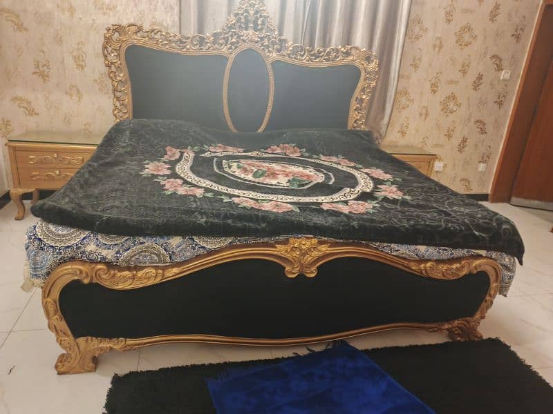 super condition bed set for sale 3