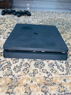 PS4,1tb, with "The last of us" disc. brand new condition