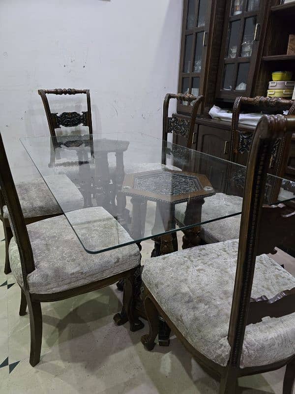 6 chairs chnnioti dining table with 8mm glass top 6