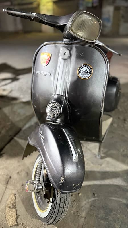 grey vespa 7