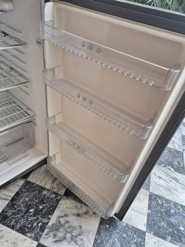 Haier refrigerator for sale model HRF-380 2