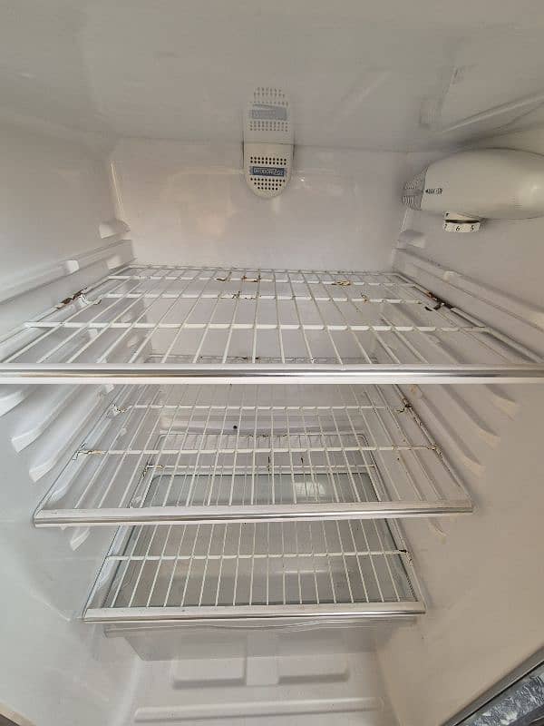 Haier refrigerator for sale model HRF-380 4