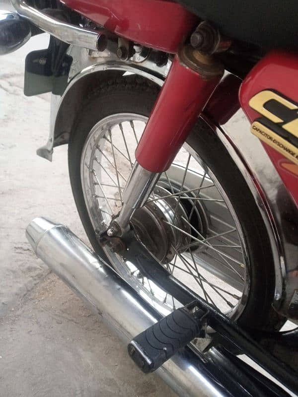 Honda 70 Bike urgent for sale (0322)(4325)(992) 4