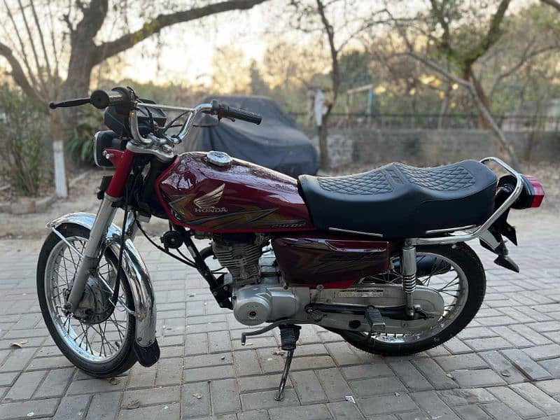 HONDA CG 125 (2021) Red 7