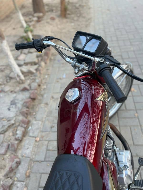 HONDA CG 125 (2021) Red 9