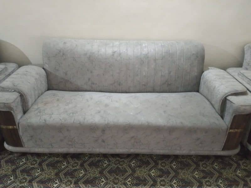 5 seater new sofa set 1