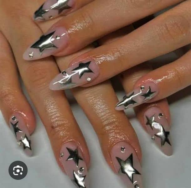 Endless Creativity Stick On Artificial Nails 1