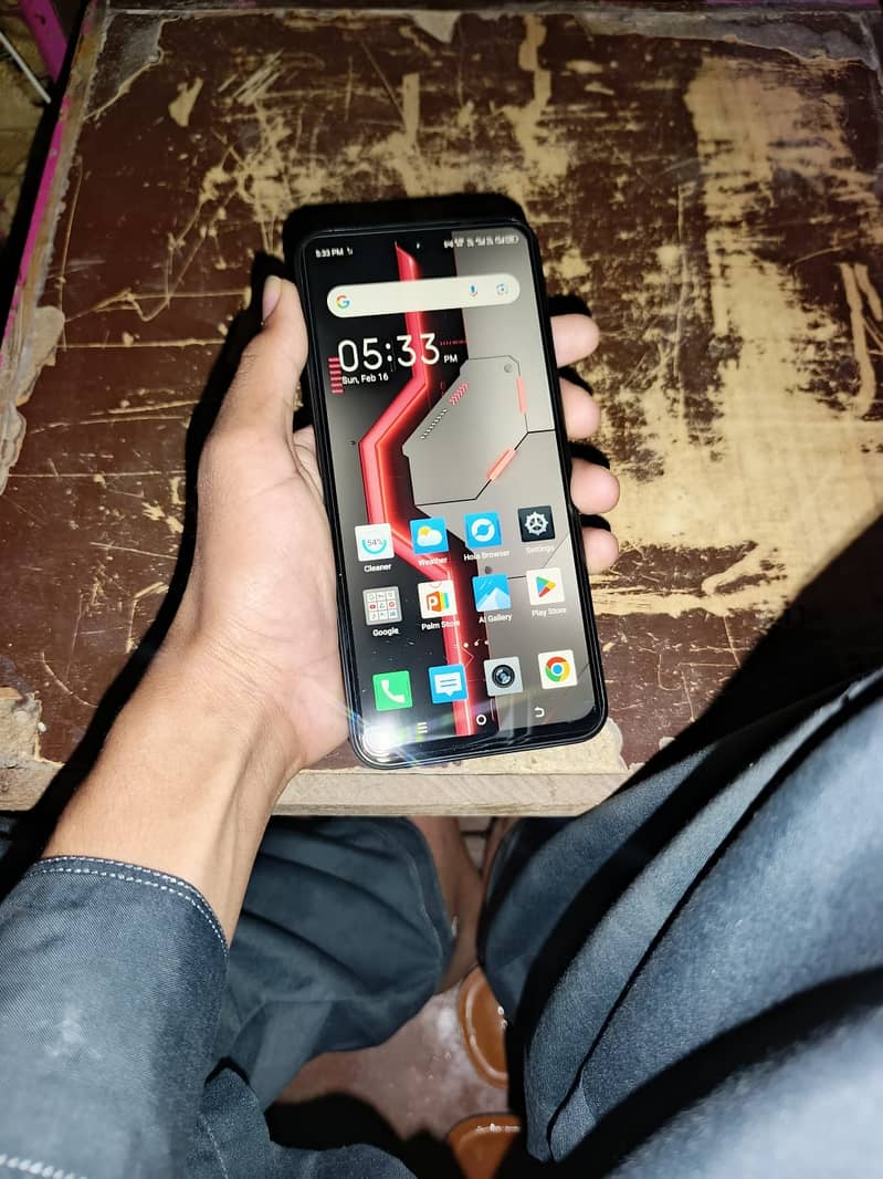 Itel p65 8/128 12