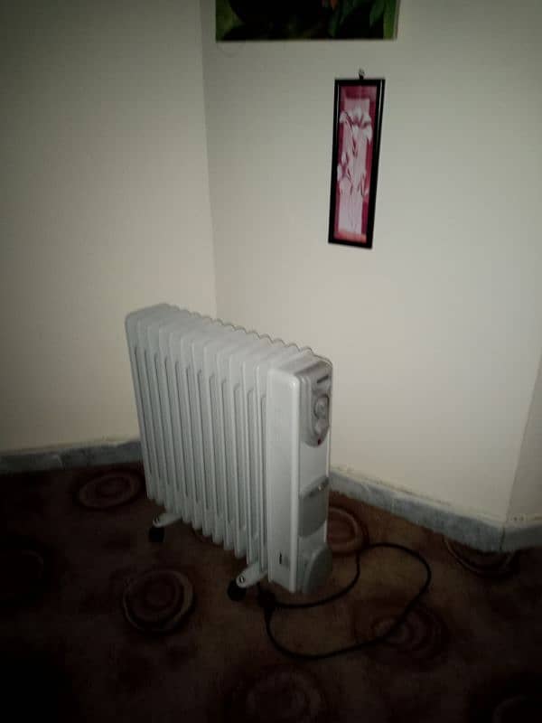 Geepas Oil Heater 2