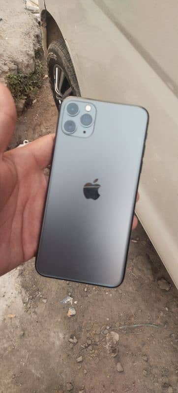 iphone 11 pro max 1