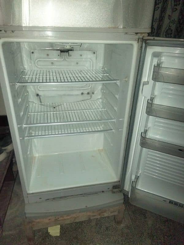 Fridge 3