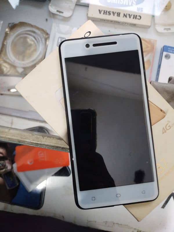 Oppo a37 Full box lash condition 1