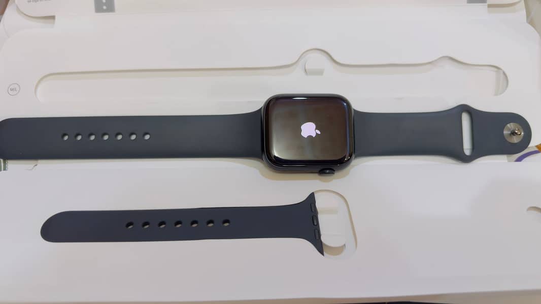 Apple Watch Series 8 1