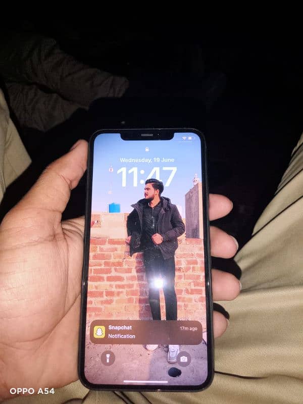 I phone 11 pro max 256gb jv 1