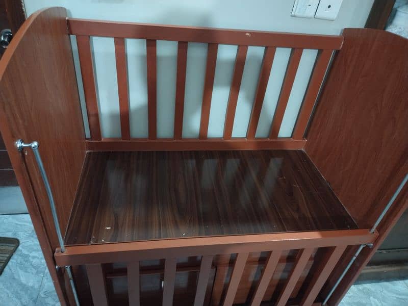 Baby Cot in Good Condition 4