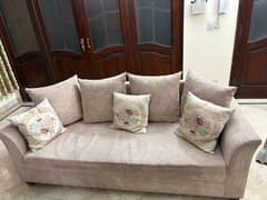 7 seater sofa in normal condition