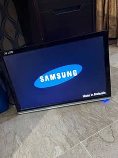 SAMSUNG J6 LED TV with ultra 4k HD support + its accessories