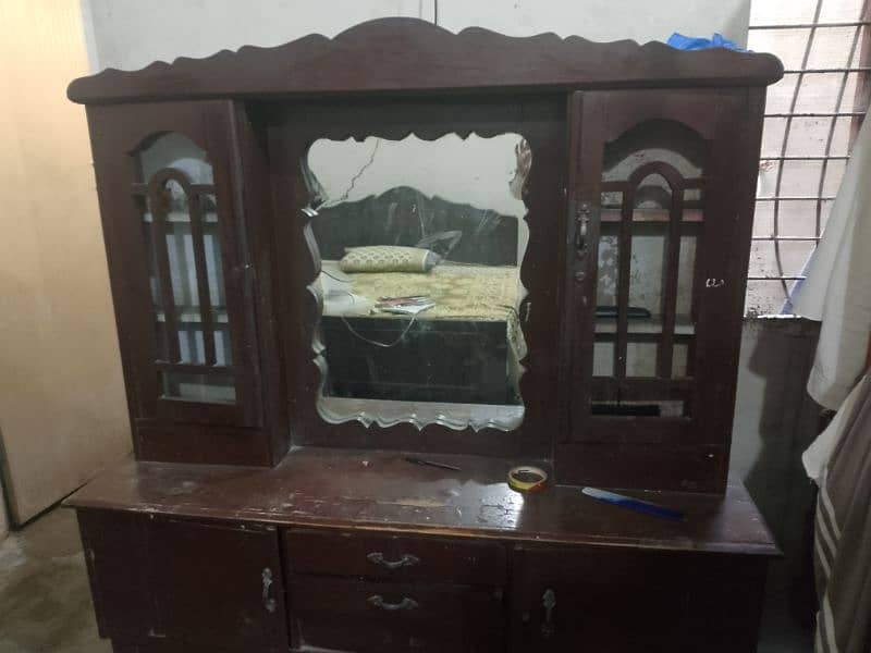 shesham wood bed dressing table showcase achi halat main ha 2