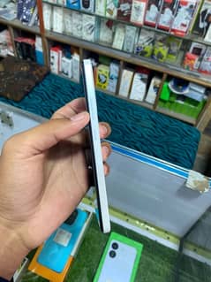 Infinix Smart 7 . . 10/10 condition 7/64 with box +charger