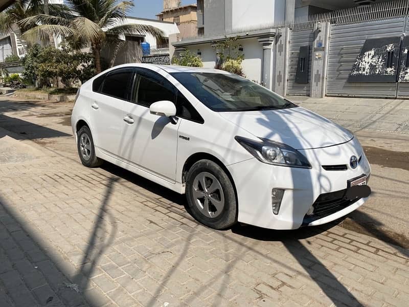 Toyota Prius 2015 S led btr thn aqua vezel corolla city civic 0