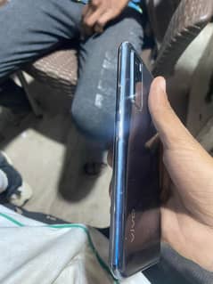 vivo v20se total original condition 9.5/10 phone with boxx and charger