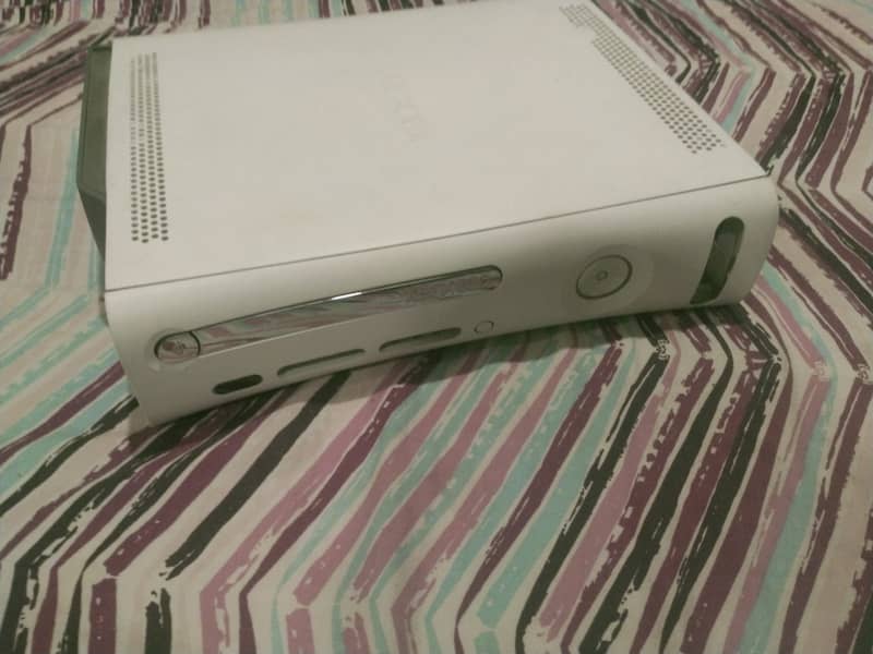 Xbox 360( with 109 games already installed) (deliverable) 3