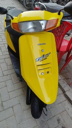 HONDA TACT SCOOTY 49CC ELECTRIC STAND