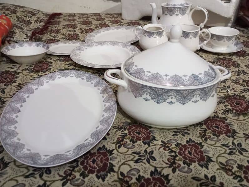 Dinner Set 3