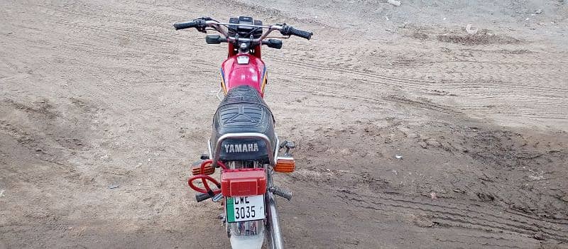 Yamaha YB100 ,2006 model, phone no. 03201491237 5