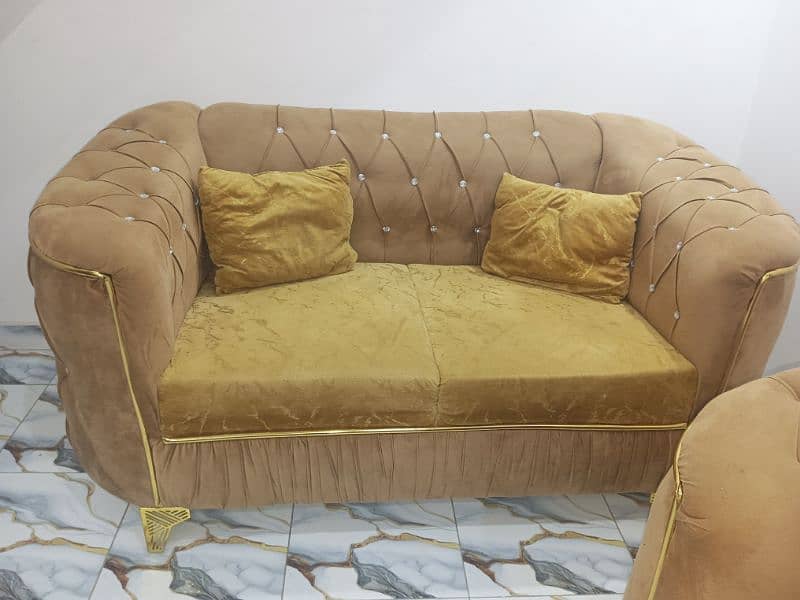 complete poshish sofa set available for sale 3