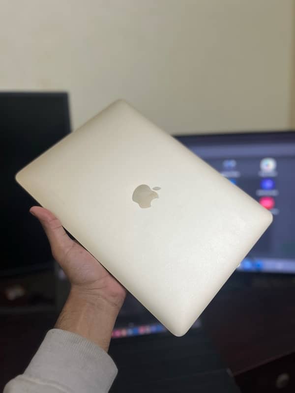 MacBook Air 2015 12 Inch Retina Edition 3