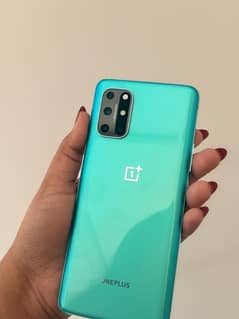 one plus 8t model 10/10 condition