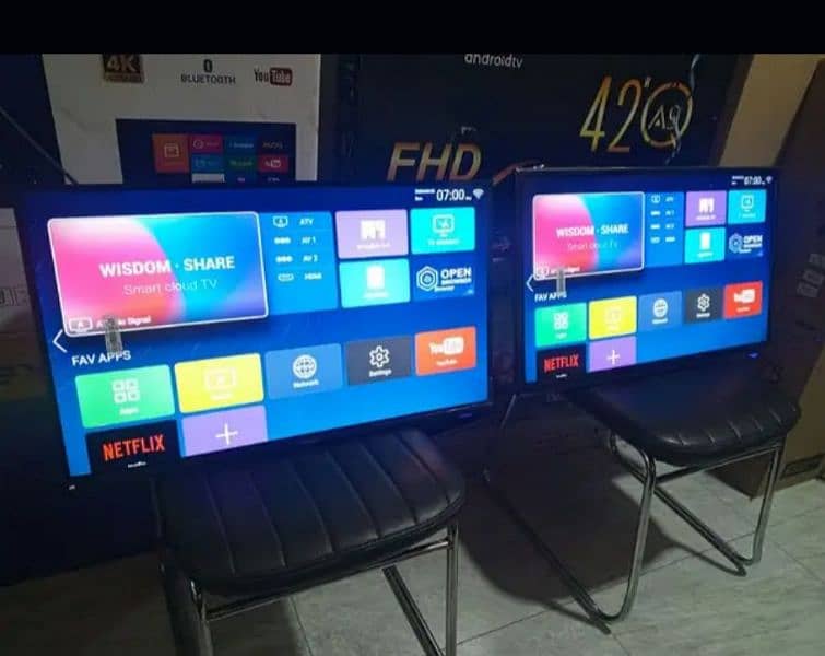 AMAZING OFFER 32 SLIM SAMSUNG UHD TV 03228083060 1