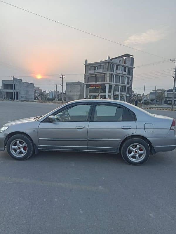 Honda Civic EXi 2005 3