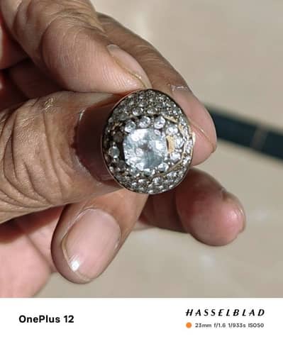 AAAquality 3.95ct. 190K transparent nonheated white Sri Lankan saphire