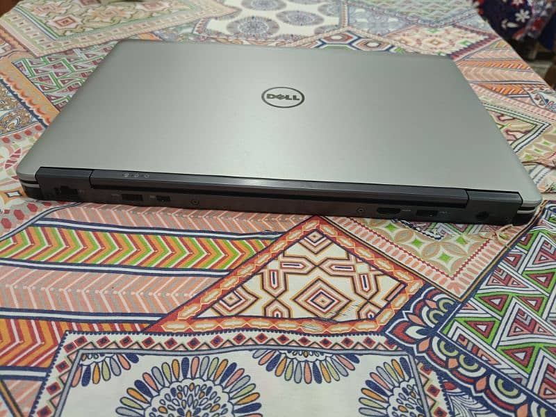 Dell Latitude E7440 4