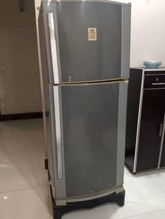 Dawlance Fridge large for sale