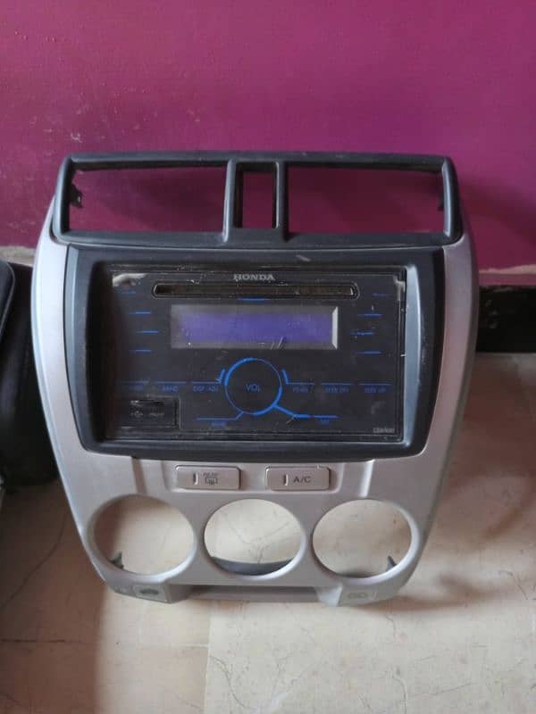 Car Headrest and music player 1