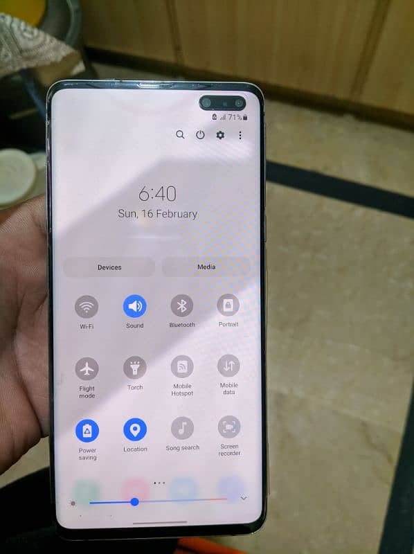 Samsung Galaxy S10 5G 1