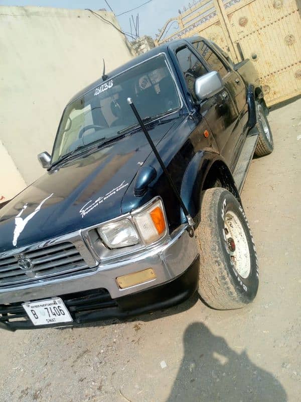 Toyota Hilux 1998 4