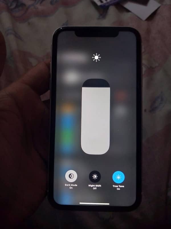 Apple iphone xr 64 gb non pta white colour 3