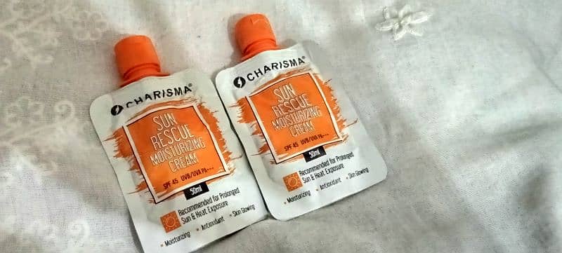 CHARISMA SUN RESCUE MOISURISING CREAM SPF 45 UVB/UVA PA+++ 4