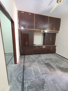 2 bedroom beautiful upper portion available for rent