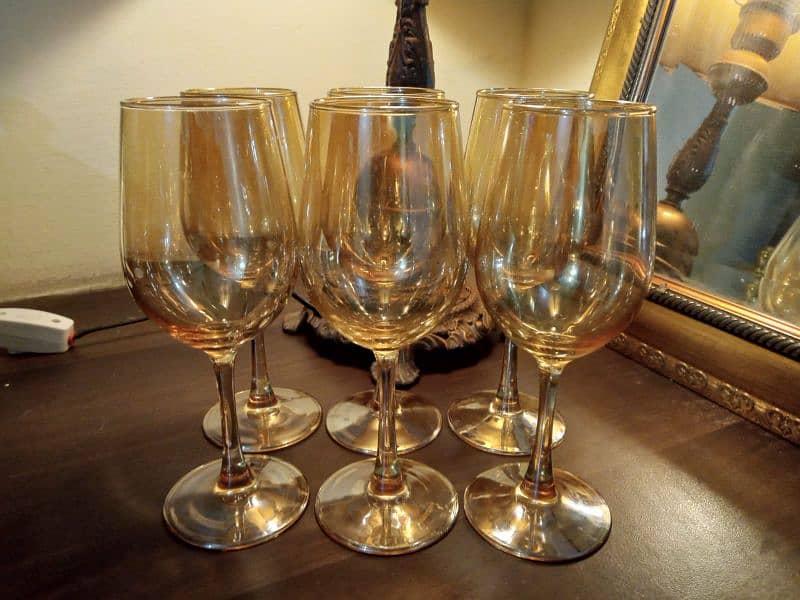 IMPORTED WINE GLASSES 4