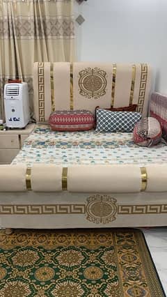 King Bed Set with 2 side tables used for one month only